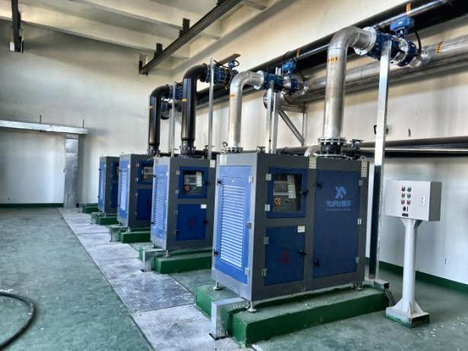 Centralized intelligent blower system